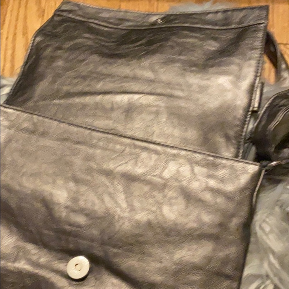 Flapped Crossbody - Picture 2 of 5